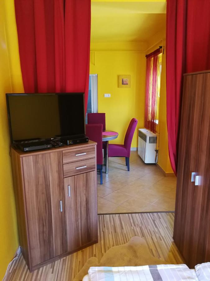 Zso-Ze Apartman Tiszafüred Exterior foto