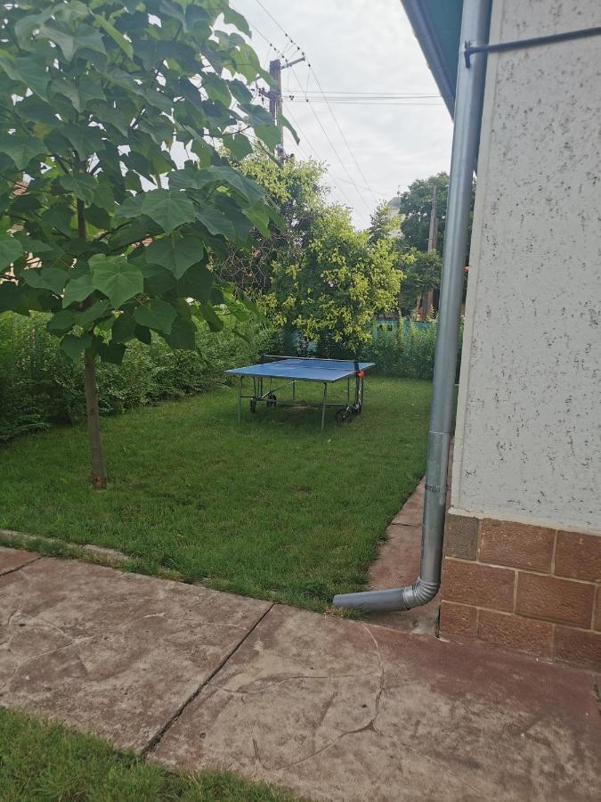 Zso-Ze Apartman Tiszafüred Exterior foto