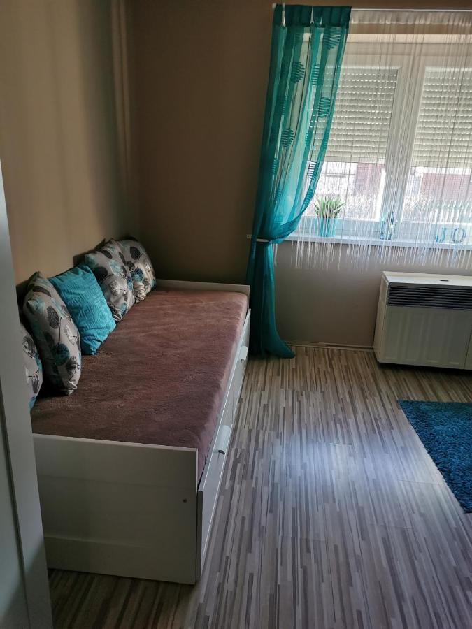 Zso-Ze Apartman Tiszafüred Exterior foto