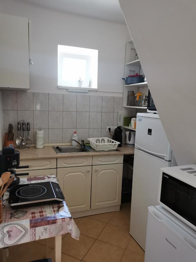 Zso-Ze Apartman Tiszafüred Exterior foto